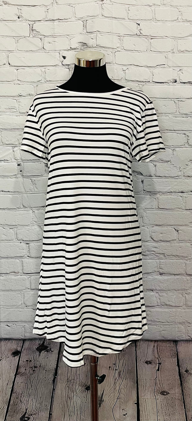 YELETE Striped T-Shirt Dress